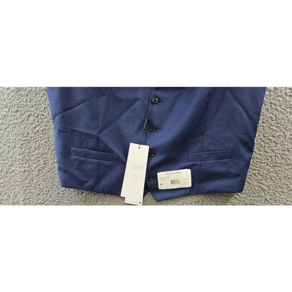 Calvin Klein Slim-Fit Wool Infinite Stretch Suit Vest Men's L Blue Button Front